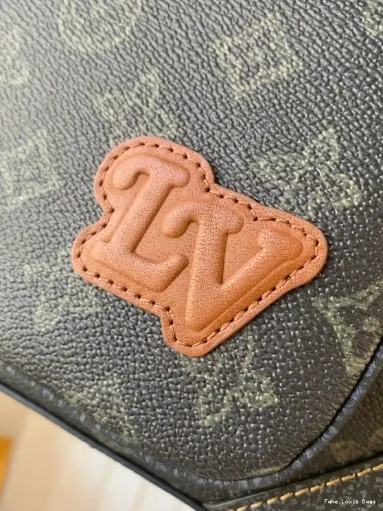 Repzbay TRIO LOUIS MESSENGER VUITTON 0512